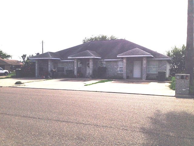 2nd image of 2043 Lake View Dr