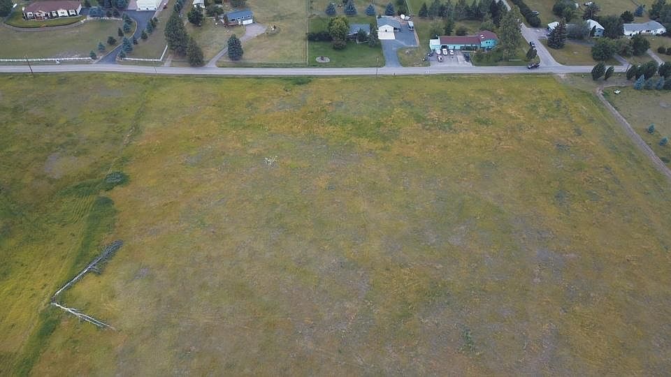 1st image of 625 W Valley Dr