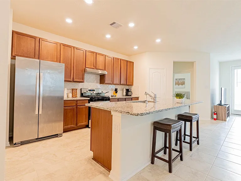 2114 Damasi Ln — Photo 12
