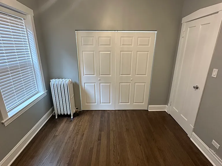 1712 N Nagle Ave #1 — Photo 9
