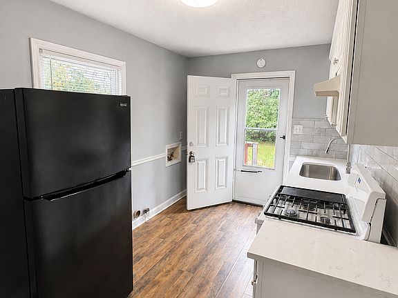 4th image of 5030 Craft St