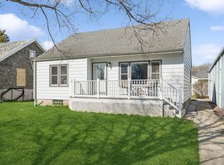310 2nd St E, Hector, MN 55342
