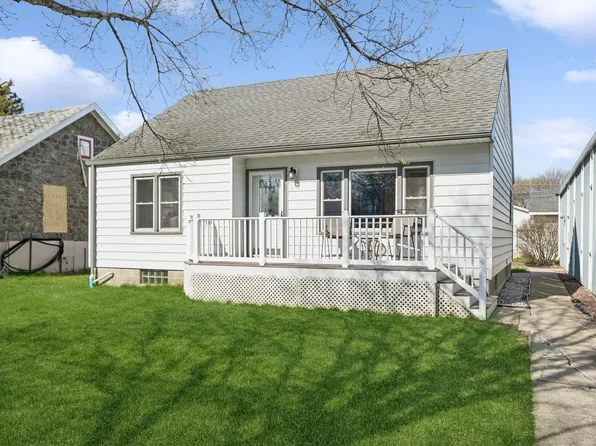 310 2nd St E, Hector, MN 55342