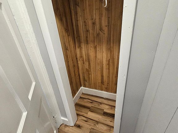 4th image of 2 E Glen Ave Unit 2