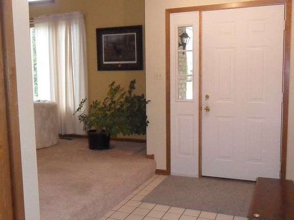 4th image of 14310 S Elizabeth Ln