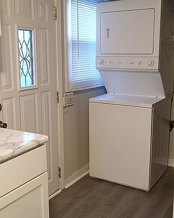4th image of 17110 S Lorenz St