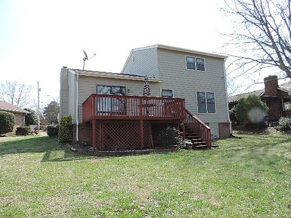 3rd image of 105 Bluefield Sq