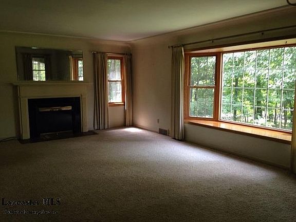4th image of 1685 Woodland Heights Ln NW