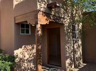 737 Don Cubero Aly APT D, Santa Fe, NM 87505