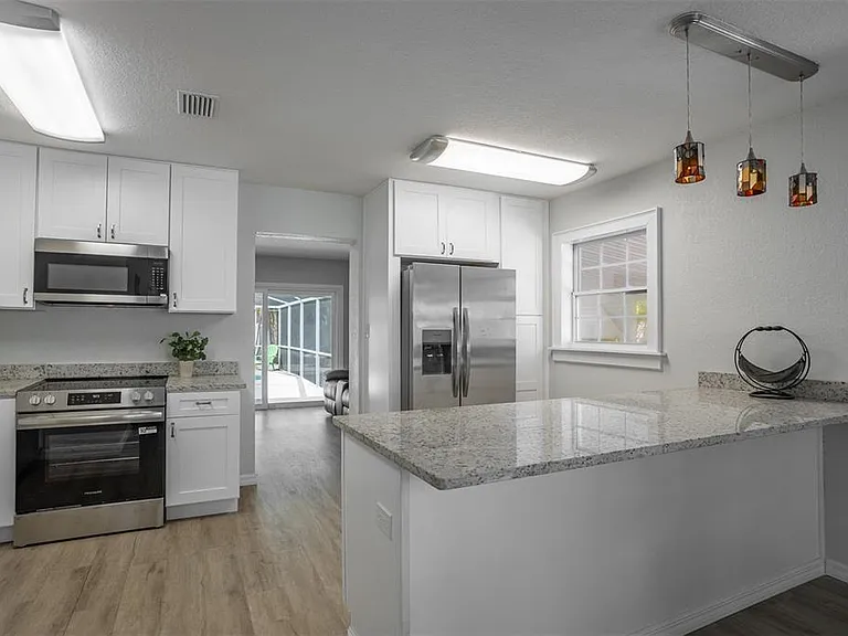 711 Bayshore Dr — Photo 15