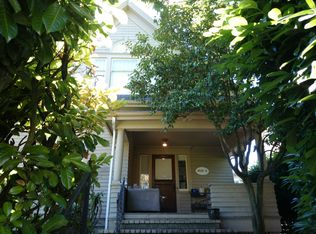 1121B 10th Ave E, Seattle, WA 98102