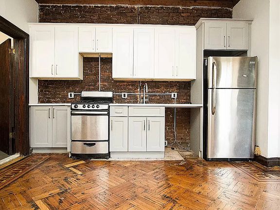 2nd image of 28 Stuyvesant Ave #1A