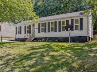 9042 Lost Forest Dr, North Chesterfield, VA 23237