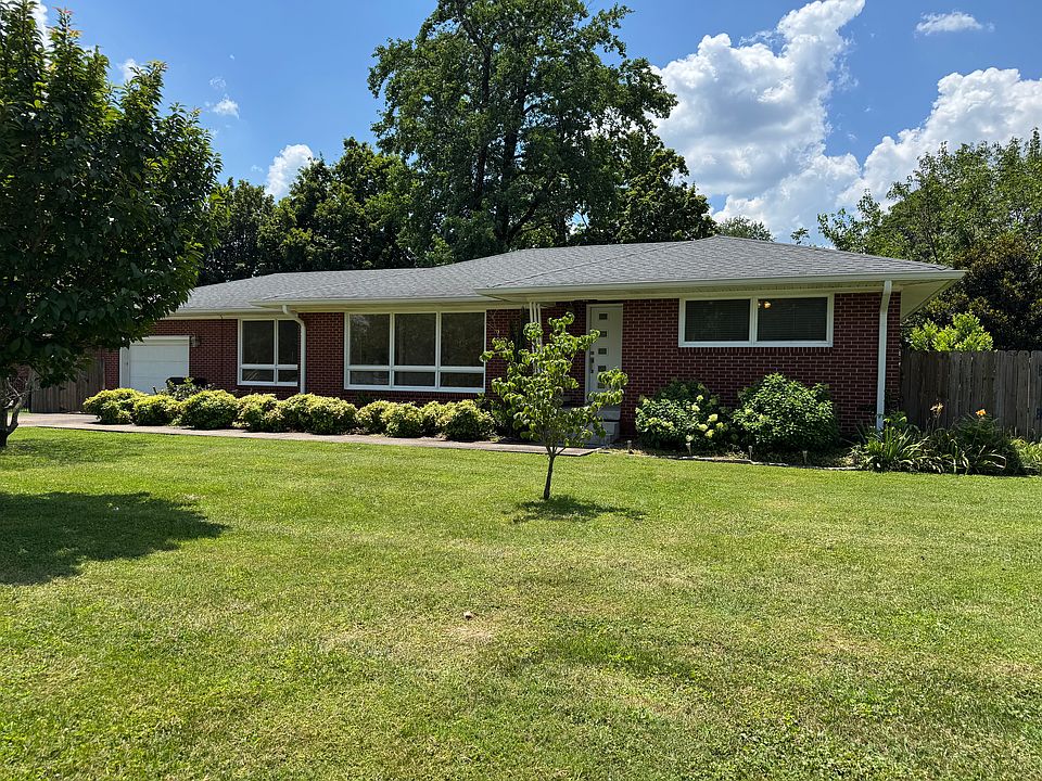 1st image of 410 S Baird Ln