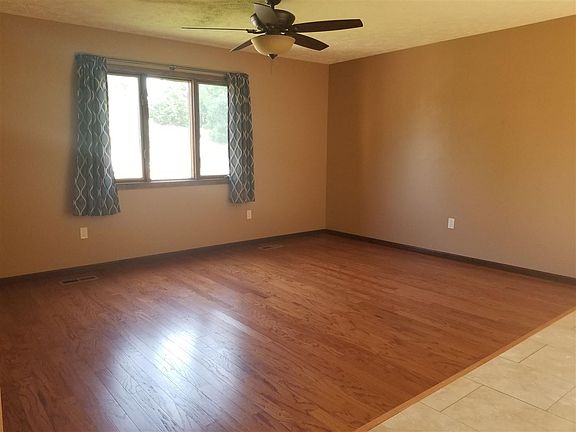 4th image of 2920 W Philip Ave