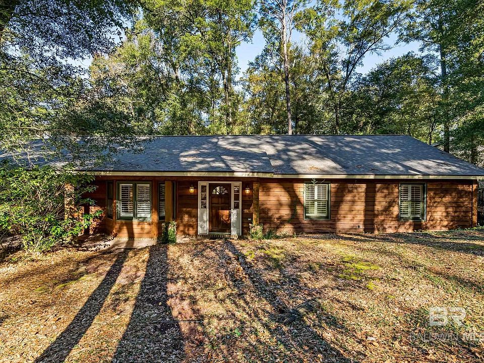 1st image of 22850 Clearwater Cir