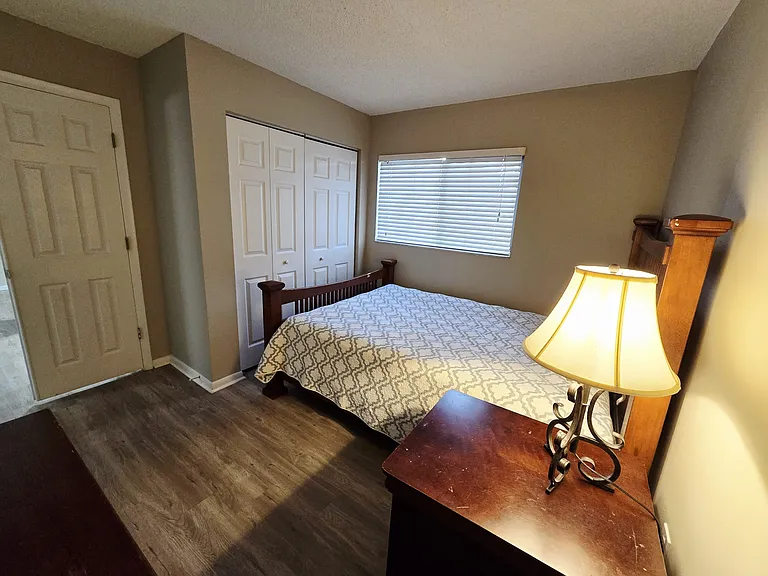 5582 Baywater Dr — Photo 17