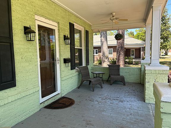 4th image of 16 Marion Ave