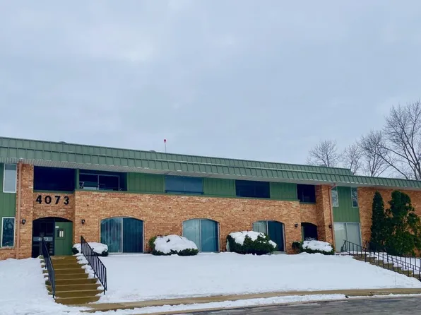 4073 West Rivers Edge CIRCLE #12, Brown Deer, WI 53209