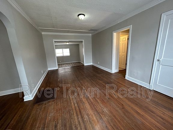 3rd image of 3749 Buchanan Ave
