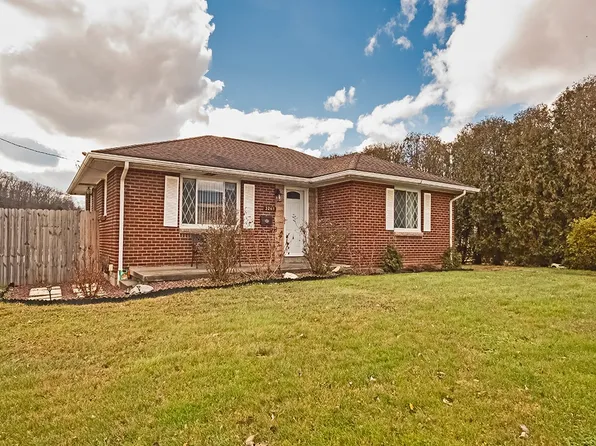 3268 Leechburg Rd, Lower Burrell, PA 15068