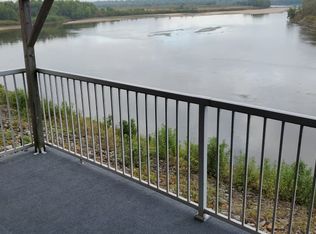 202 Jackson St APT 3, Wapello, IA 52653