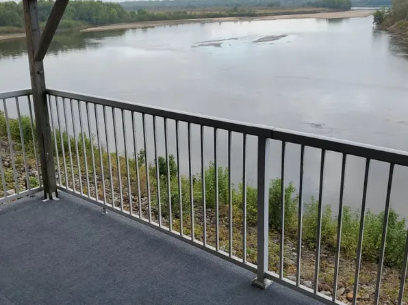 202 Jackson St, Wapello, IA