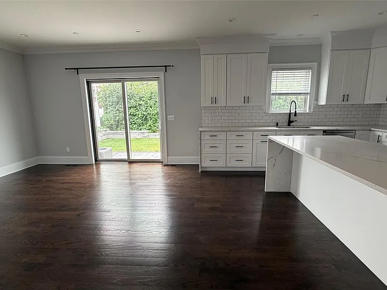 172 Lakeview Ave E #170 — Photo 1