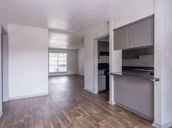 Lux Estate TX Apartments