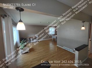 N68W23784 Elaine Ct, Sussex, WI 53089