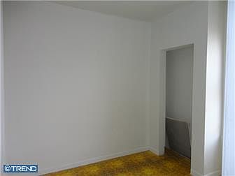 4th image of 600 E Wishart St