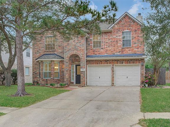 3rd image of 24810 Trailstone Ct