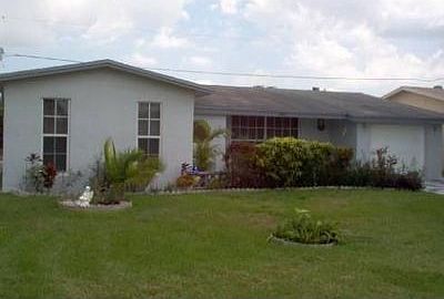 2nd image of 2913 Midland Pl