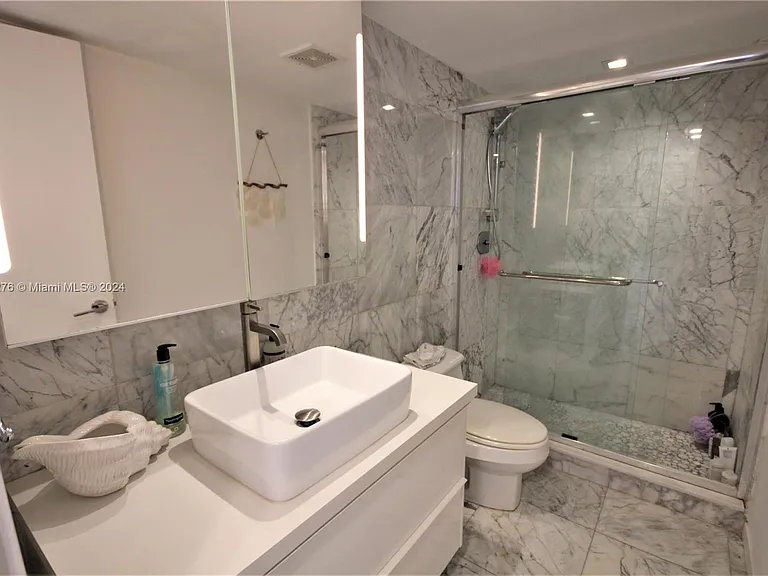 5151 Collins Ave #933 — Photo 14
