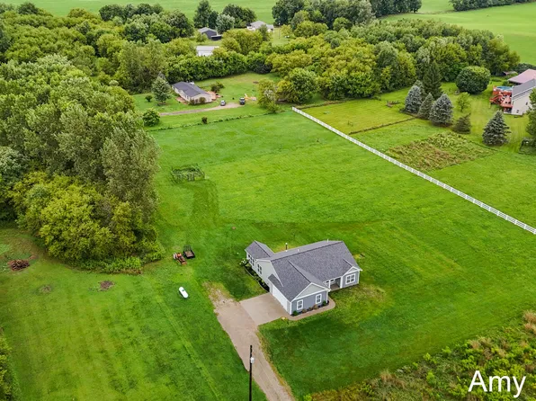 1368 S Marble Rd, Lowell, MI 49331