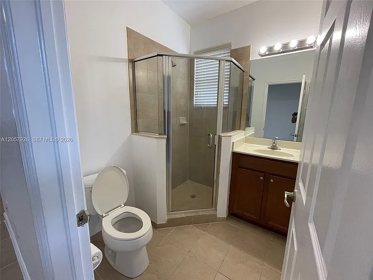 9341 SW 170th Psge #STUDIO — Photo 3