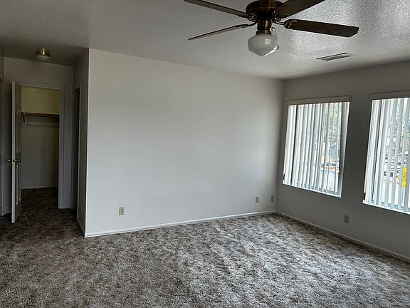 5th image of 2363 E 4th Ave
