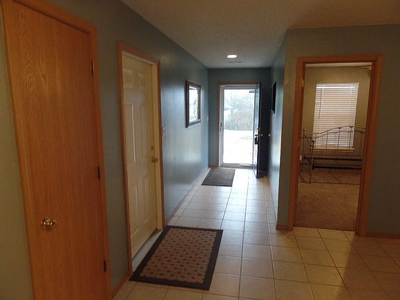 5th image of 1704 N Inglewood St