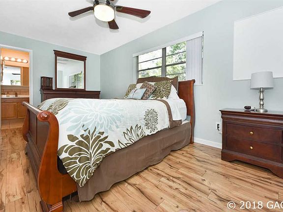 5th image of 3935 NW 32nd St