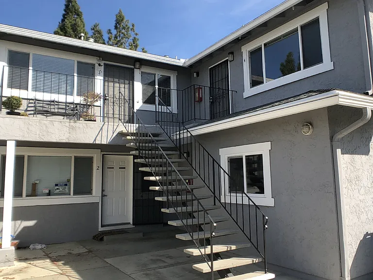 1275 Alice Dr #4 — Photo 2