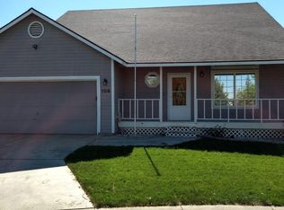 106 S Van Buren Ct, Kennewick, WA 99336