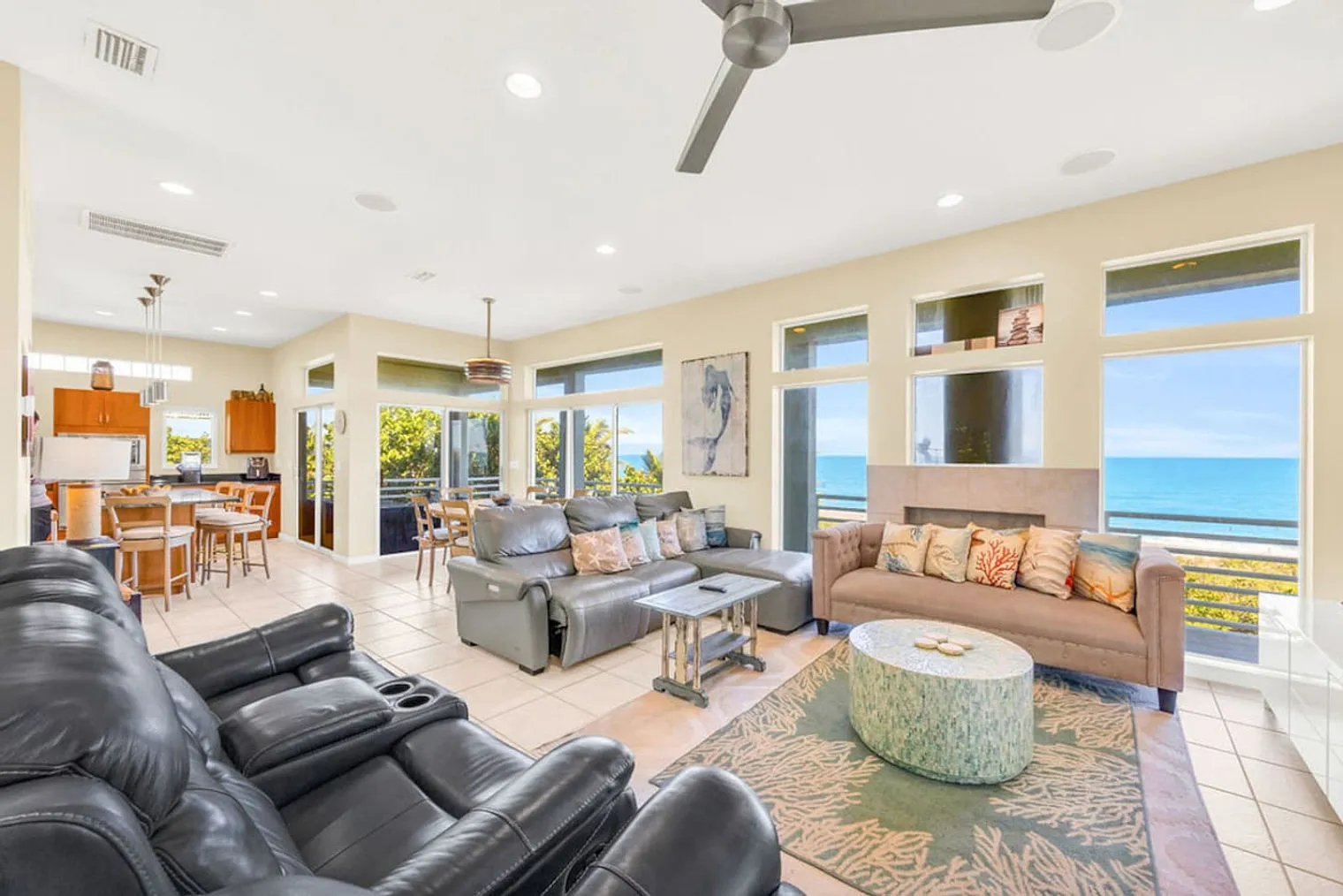 3 bed, 2.0 bath, 2077 sqft, $14,718 — Photo 1