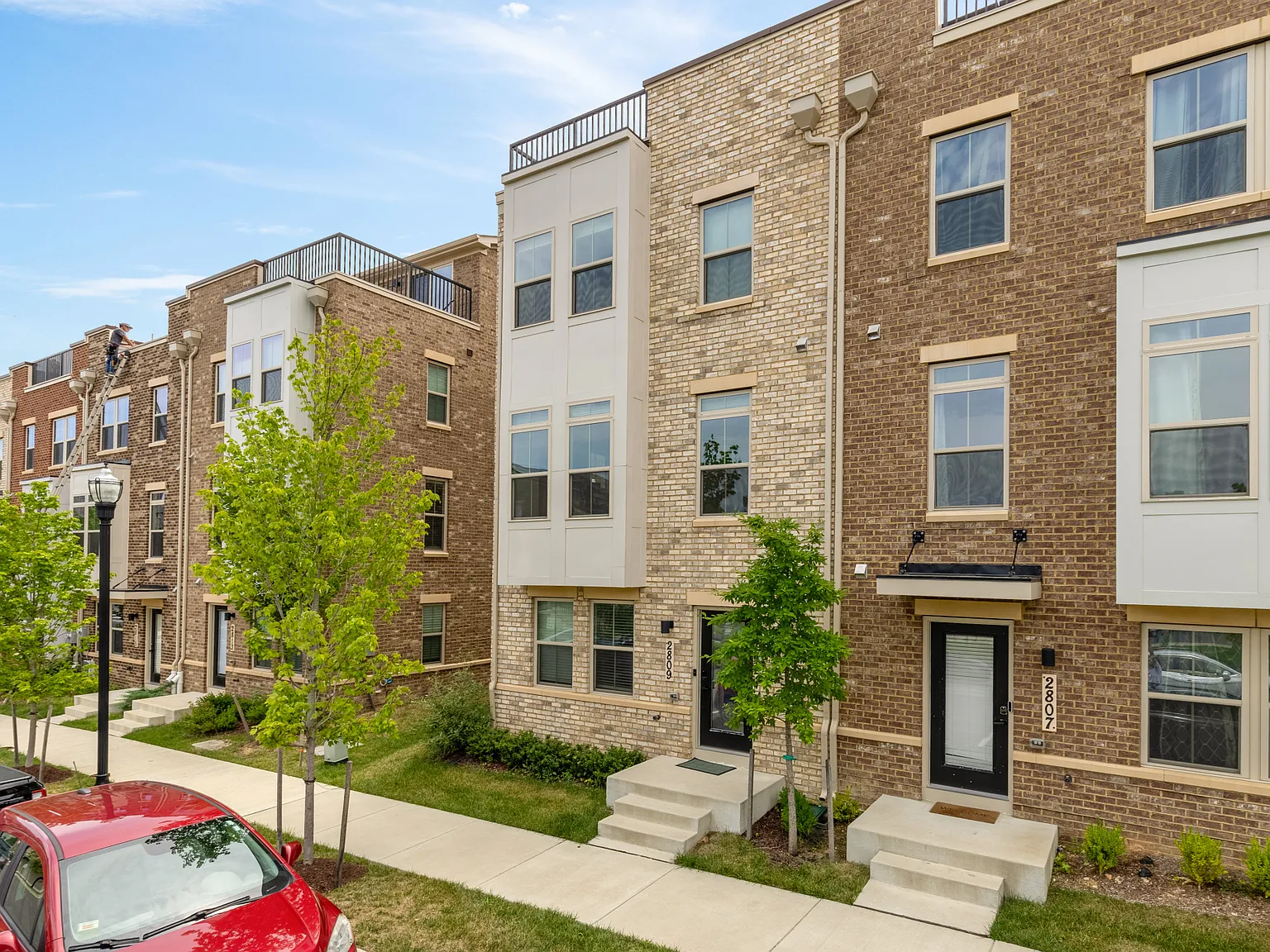 4 bed, 2938 sqft, $1,400 — Photo 3