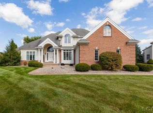 1254 Berkshire Ct, Adrian, MI 49221