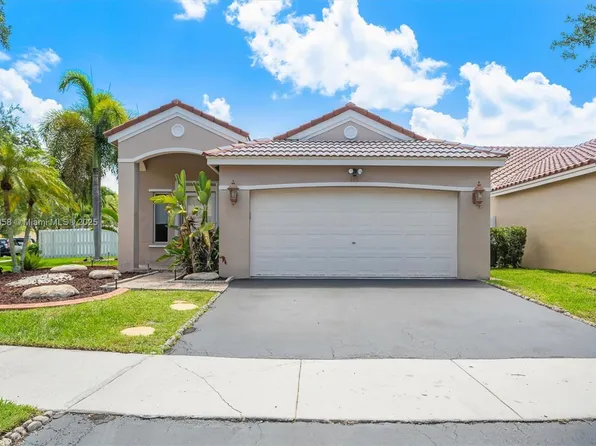 490 Talavera Rd, Weston, FL 33326