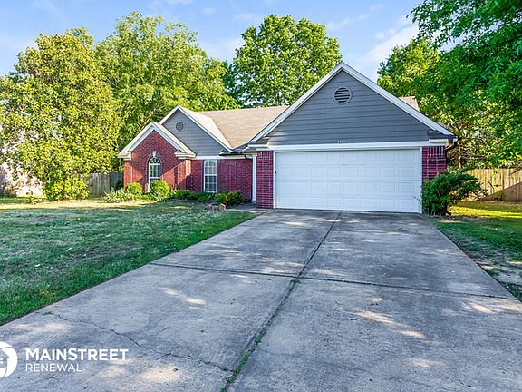 2nd image of 3421 Bayberry Dr