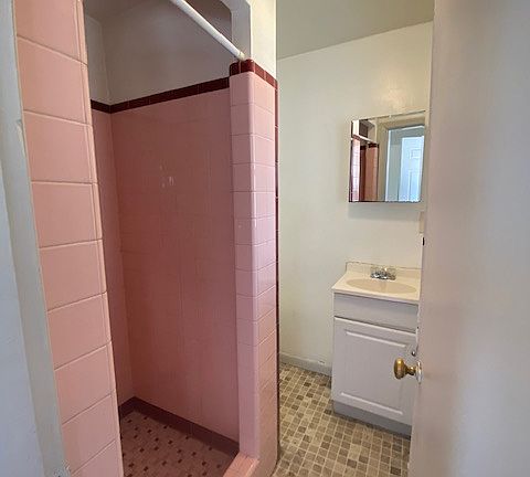 5th image of 205 E Main St #11