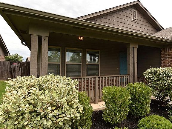 2nd image of 2803 Lerkim Ln