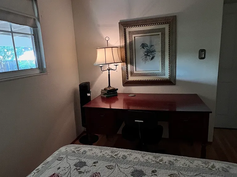 982 Malott Dr — Photo 2