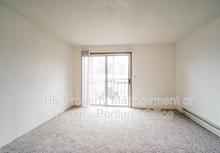 Parkway Garden — Photo 52